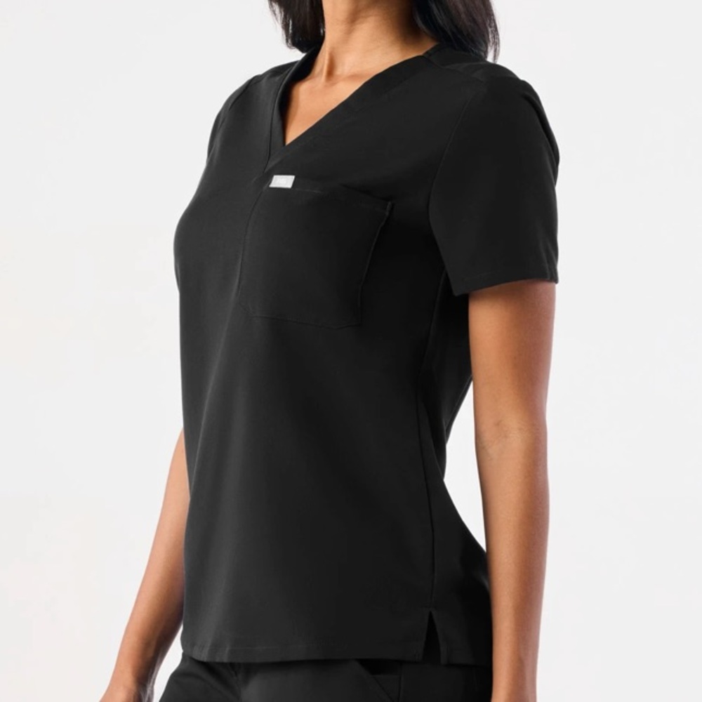 Figs Catarina One-Pocket Scrub Top